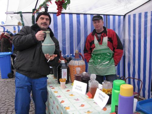 В закарпатском Мукачево проходит юбилейный пятнадцатой фестиваль "Червене вино"