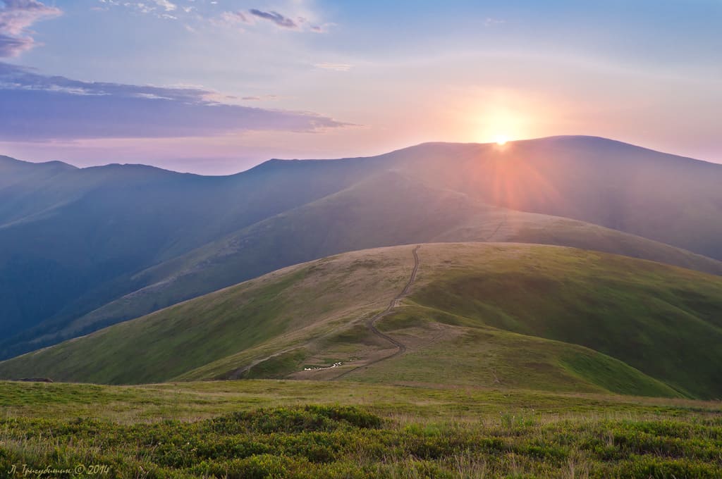 На Закарпатті, між Великим Верхом і Ґембою, шукали 3-х заблукалих туристів